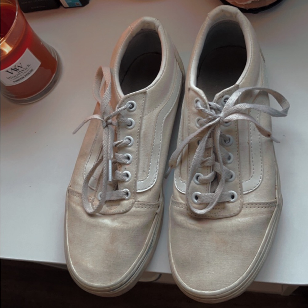 White vans